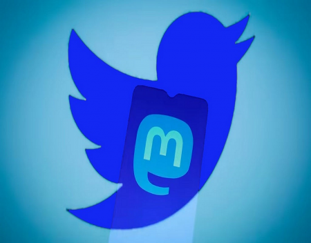 Twitter Attracts Users While Mastodon Loses Thousands Daily